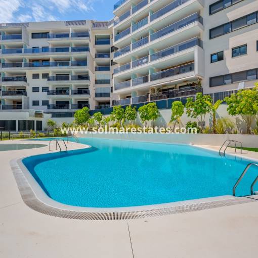 Apartamento - Venta - Campoamor - Res. Seagardens