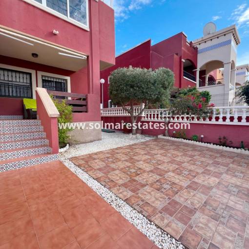 Apartamento - Venta - Los Altos - R11613