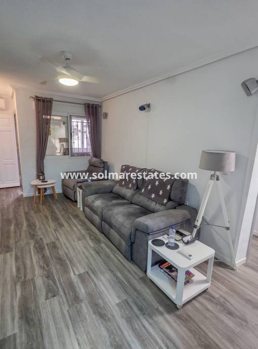 Apartamento - Venta - Los Montesinos - Entre Naranjos