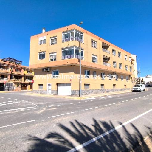 Apartamento - Venta - Los Montesinos - R-47739