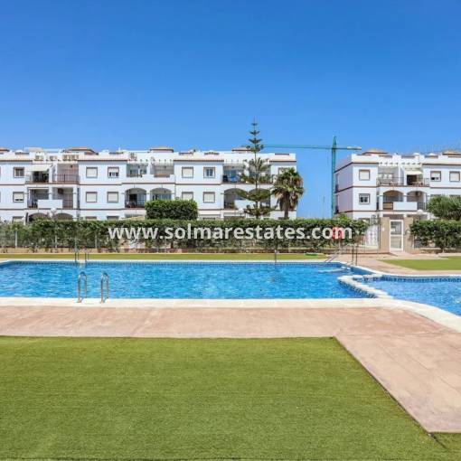 Apartamento - Venta - Punta Prima - R-45986