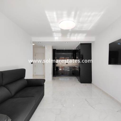 Apartamento - Venta - Punta Prima - R-48653