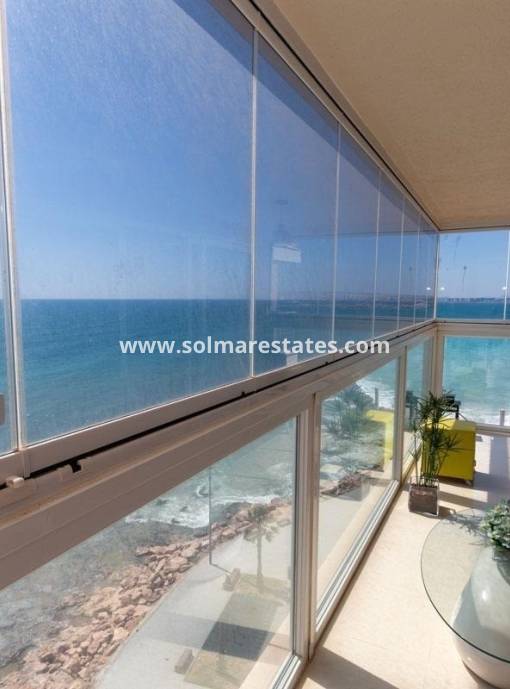 Apartamento - Venta - Torrevieja - 1st Line to the sea