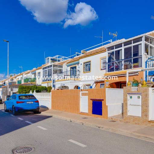 Apartamento - Venta - Torrevieja - R11425