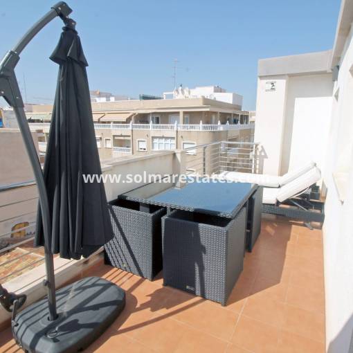 Apartamento - Venta - Torrevieja - R11575
