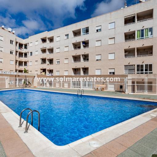 Apartamento - Venta - Torrevieja - R11777