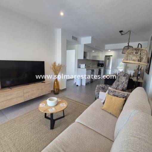 Apartamento - Venta - Villamartin - R-12603