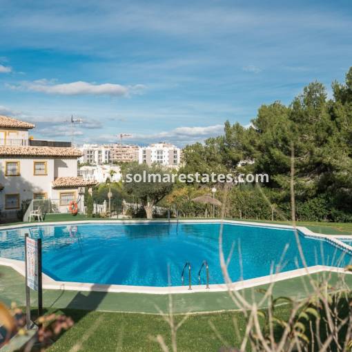Apartamento - Venta - Villamartin - R-27481