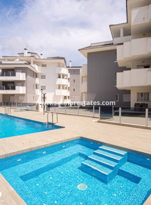 Apartamento - Venta - Villamartin - Res. Sungolfbeach