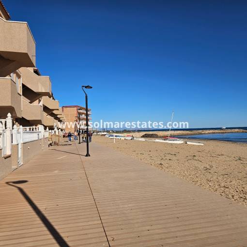 Apartment - Resale - La Mata - 1st Line to the Sea 