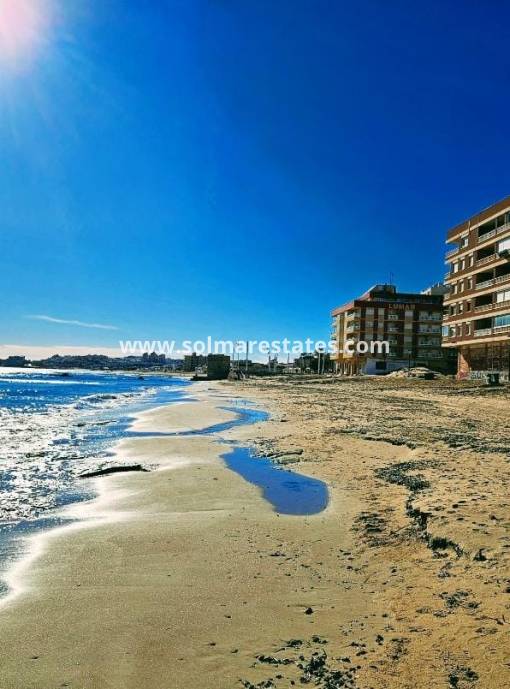 Apartment - Resale - La Mata - 1st Line to the Sea 