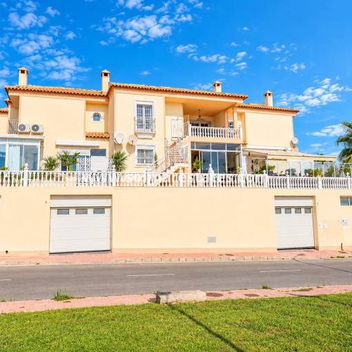 Apartment - Resale - Los Altos - Los Altos