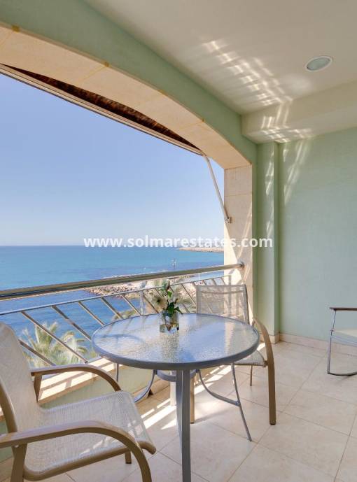 Apartment - Resale - Torrevieja - 1st Line to the sea