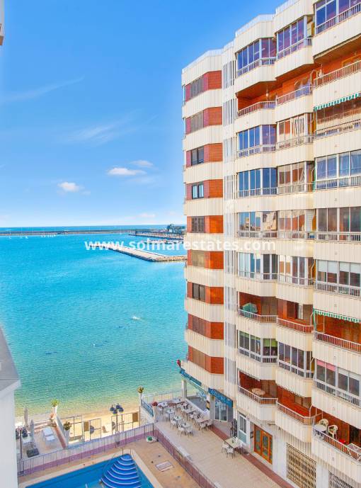 Apartment - Resale - Torrevieja - 1st Line to the sea