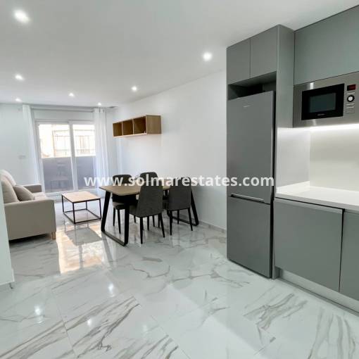 Apartment - Resale - Torrevieja - Beachside Torrevieja