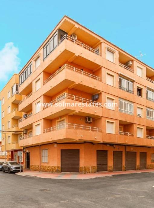 Apartment - Resale - Torrevieja - Beachside Torrevieja