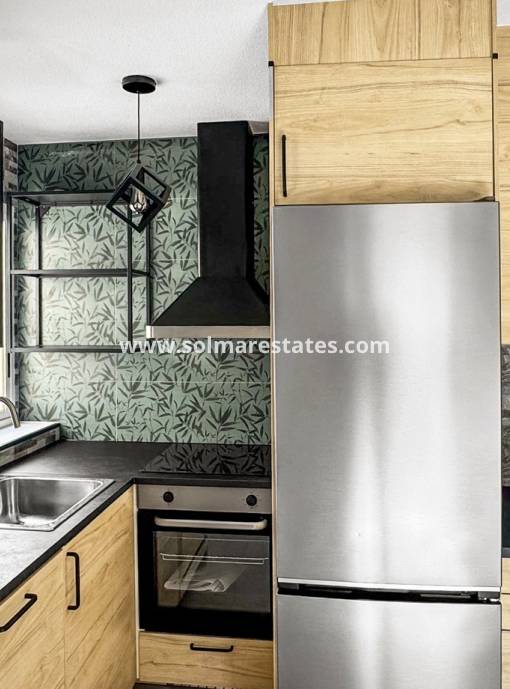 Apartment - Resale - Torrevieja - Beachside Torrevieja