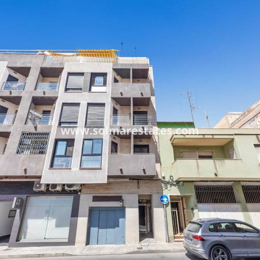 Apartment - Resale - Torrevieja - Beachside Torrevieja