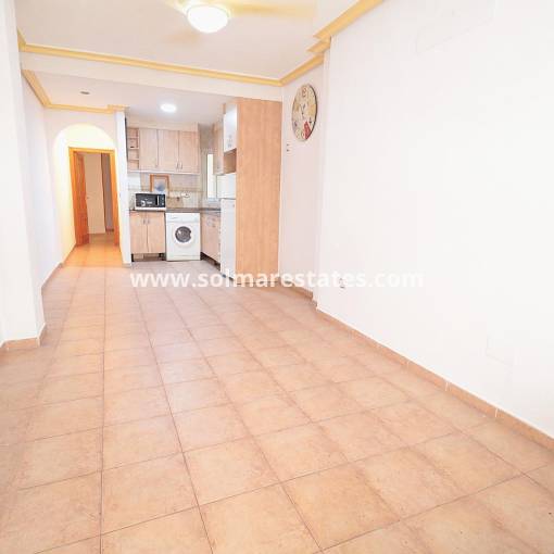 Apartment - Resale - Torrevieja - Beachside Torrevieja