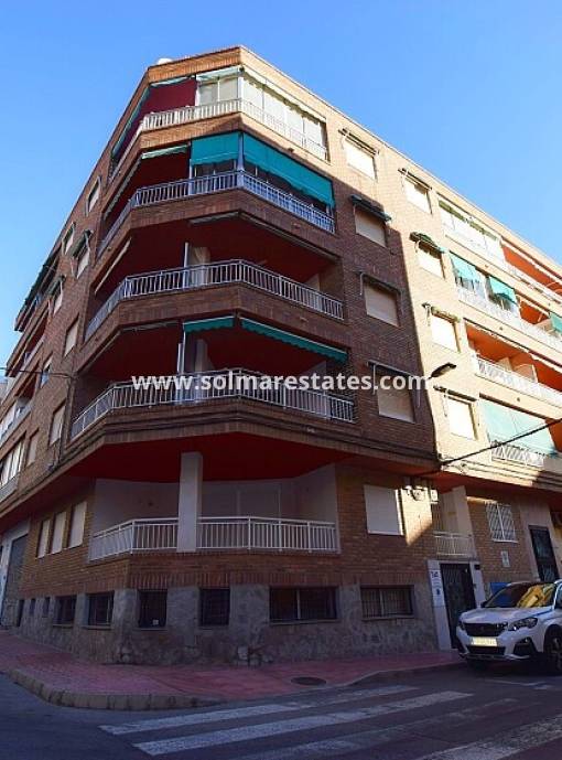 Apartment - Resale - Torrevieja - Paseo de Torrevieja