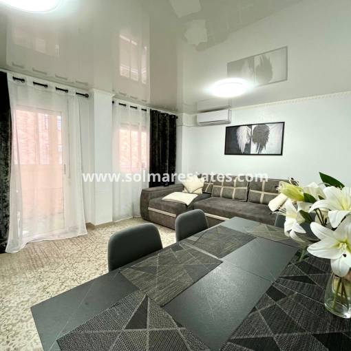 Apartment - Resale - Torrevieja - R-23639