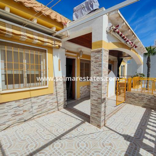 Apartment - Resale - Torrevieja - R-86972