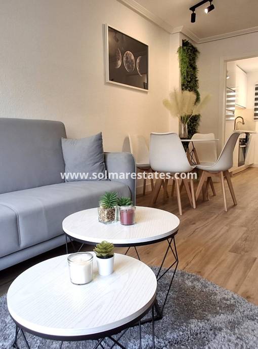 Apartment - Resale - Torrevieja - Torrevieja
