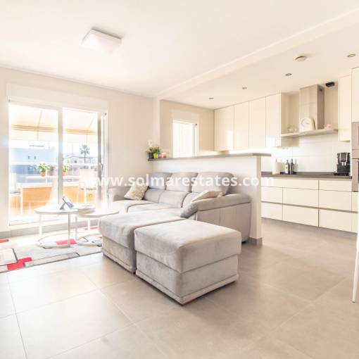 Appartement - Resale - Punta Prima - R-73102