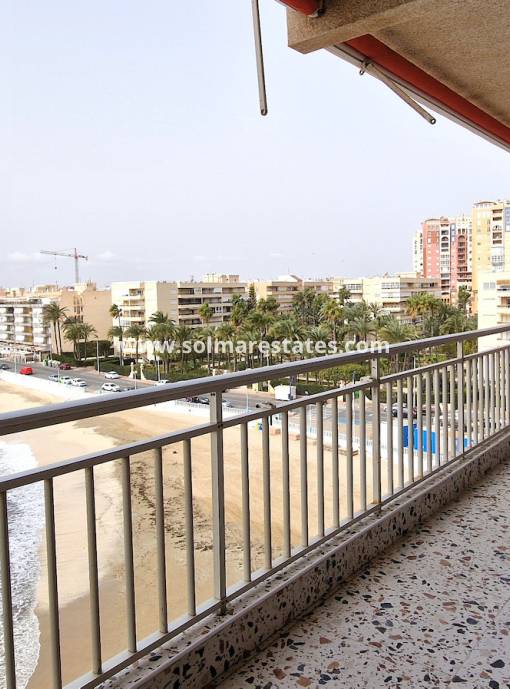 Appartement - Resale - Torrevieja - 1st Line to the sea
