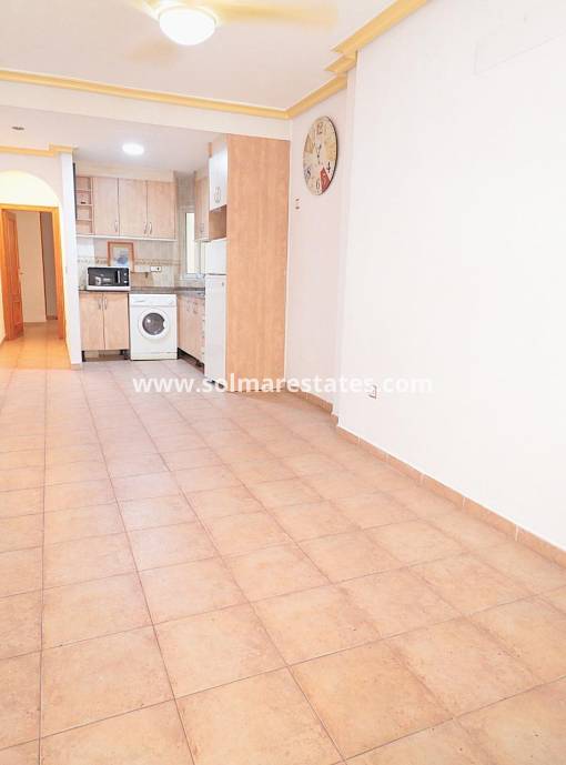 Appartement - Resale - Torrevieja - Beachside Torrevieja