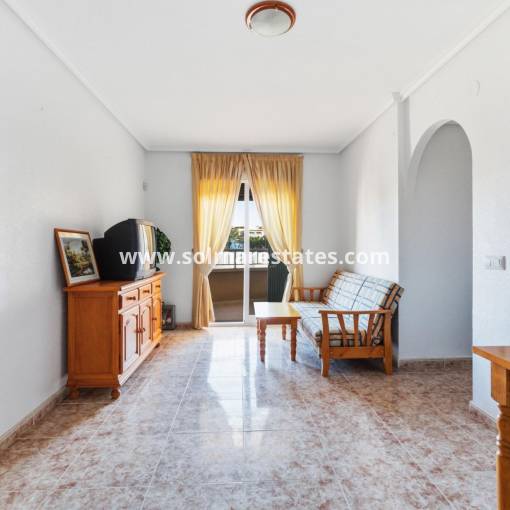Appartement - Resale - Torrevieja - R-37642