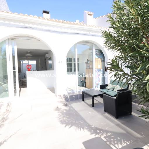 Bungalow - Resale - Ciudad Quesada - R11570