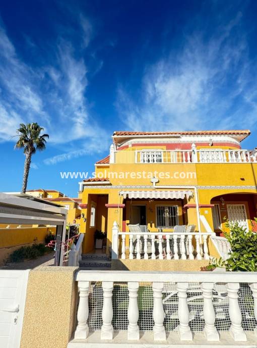 Casa adosada - Venta - Cabo Roig - La Regia
