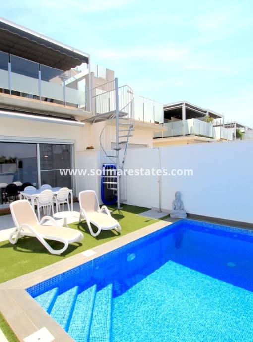 Casa adosada - Venta - Daya Vieja - Daya Vieja