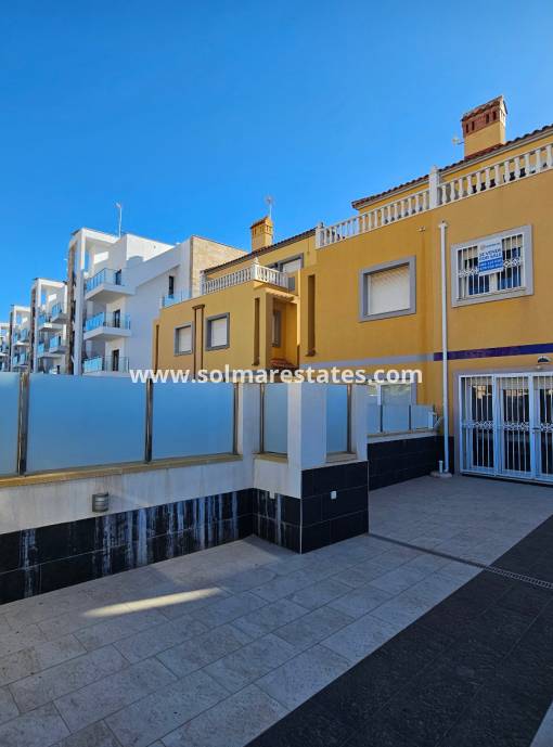 Casa adosada - Venta - La Zenia - Marco Polo