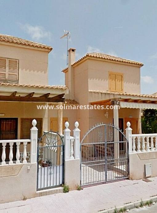 Casa adosada - Venta - Los Altos - Los Altos