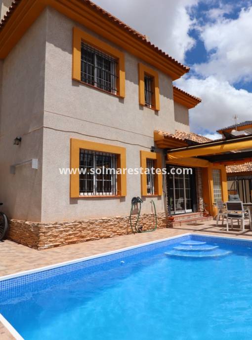 Casa adosada - Venta - Los Montesinos - La Herrada