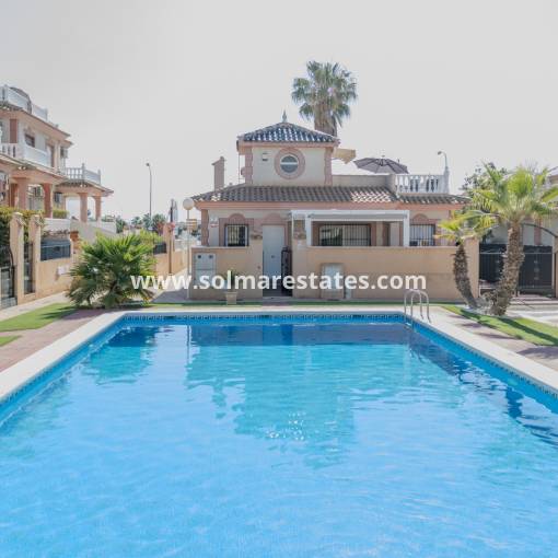 Casa adosada - Venta - Playa Flamenca - Flamingo Hills