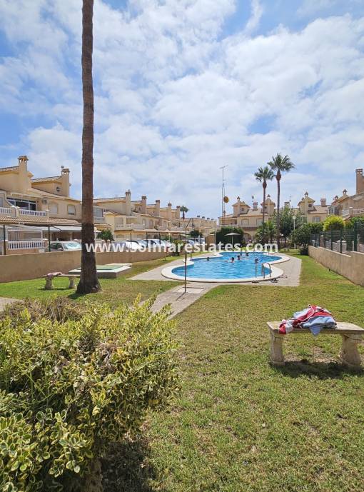 Casa adosada - Venta - Playa Flamenca - Villa Flamenca