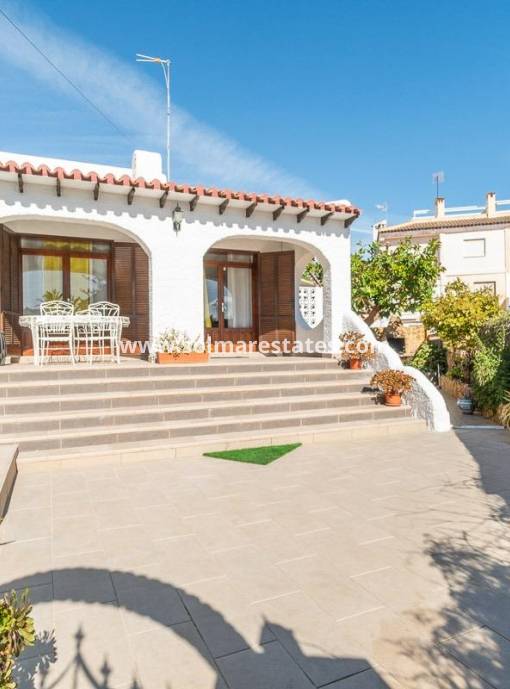 Casa adosada - Venta - Punta Prima - Punta Prima