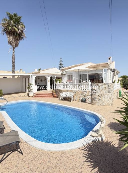 Casa adosada - Venta - Torrevieja - San Luis