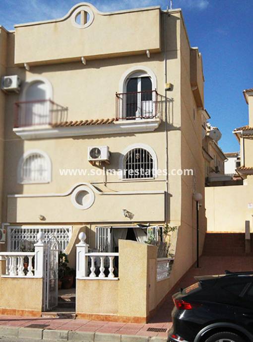 Casa adosada - Venta - Villamartin - Florida Golf