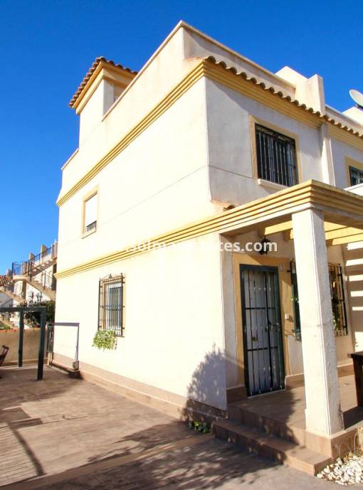 Casa adosada - Venta - Villamartin - St James Hill