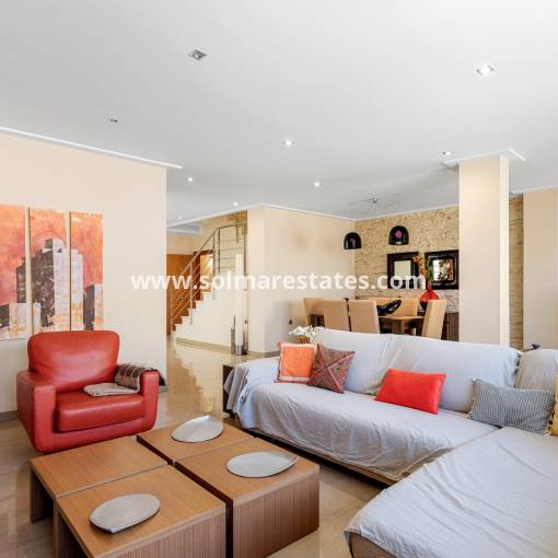 Casa de pueblo - Venta - Guardamar Del Segura - R-33931