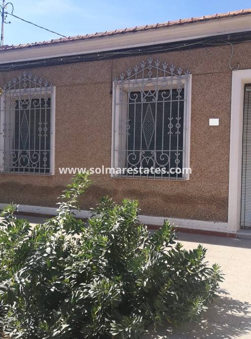 Casa de pueblo - Venta - Los Montesinos - Los Montesinos