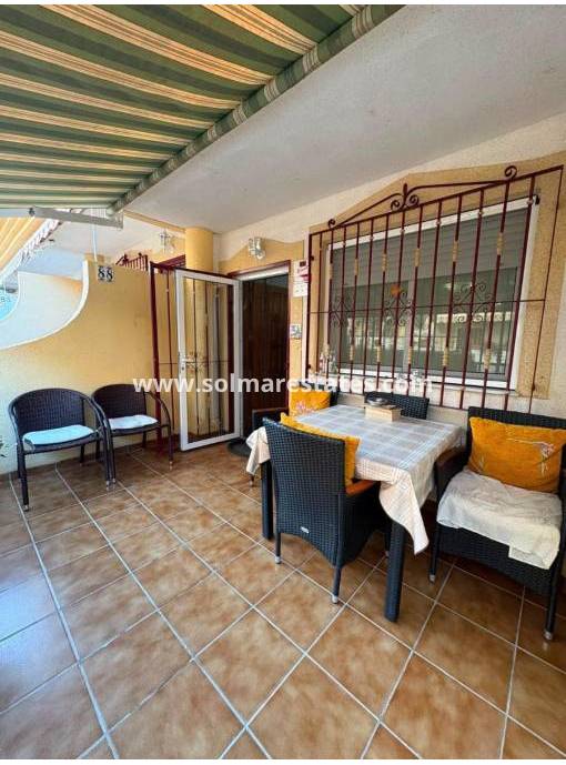 Casa de pueblo - Venta - Playa Flamenca - Amapolas