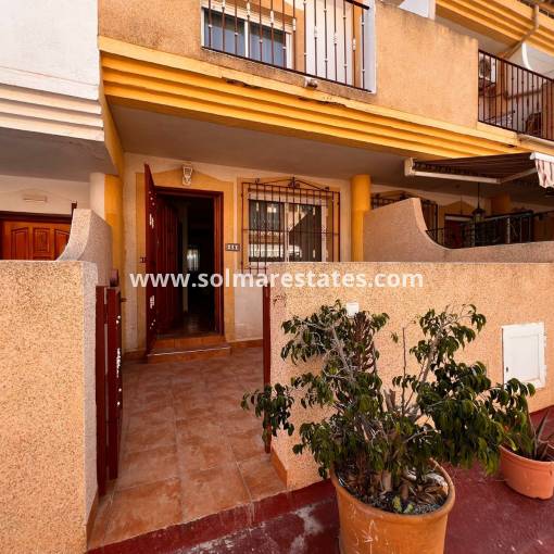 Casa de pueblo - Venta - Playa Flamenca - R11685