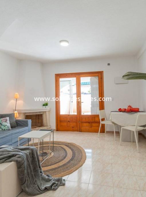 Casa de pueblo - Venta - Torrevieja - El Chaparral