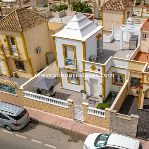 Casa de pueblo - Venta - Torrevieja - Jardin del Mar