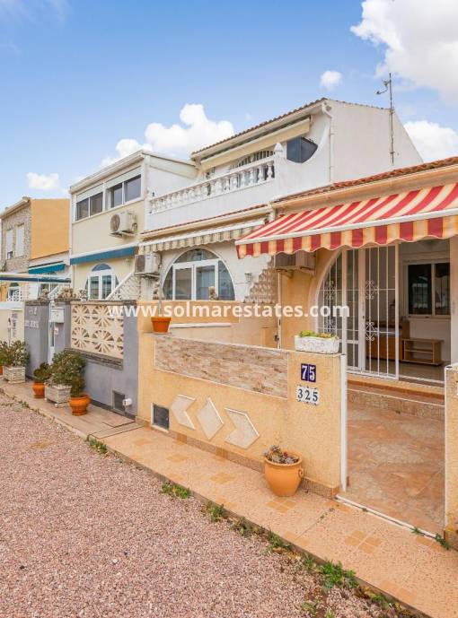 Casa de pueblo - Venta - Torrevieja - Torreta